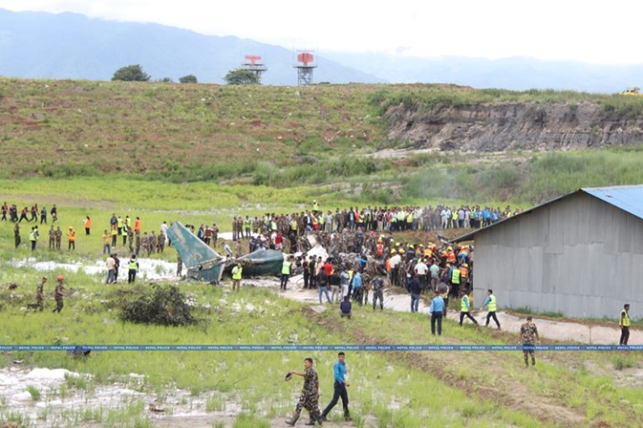 सौर्य एयरलाइन्सको विमान दुर्घटनाका तस्वीरहरू