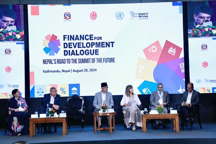 न्यून राजस्व र बढ्दो ऋणको दायित्वले विकास खर्च जुटाउन चुनाैती