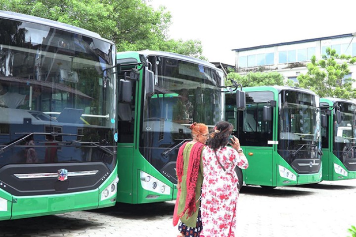इटहरी उपमहानगरले सवा ६ करोडको किन्यो विद्युतीय बस, असोजदेखि चलाउने