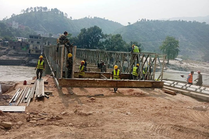 खुर्कोटको पुल निर्माण तीव्र, अब ५ दिन भित्र संचालनमा आउने