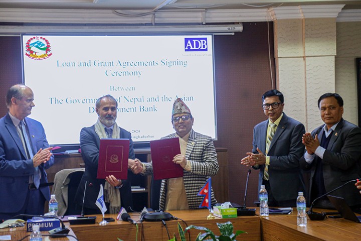 एडीबीद्वारा नेपालाई १ खर्ब ५ अर्ब सहयोग घोषणा, साढे ६ अर्ब अनुदान दिने