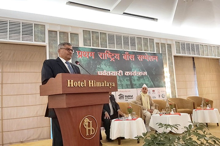 बाँस सम्मेलनले हरित अर्थतन्त्रको प्रवद्र्धन गर्न सहयोग पुर्याउँछ : गभर्नर अधिकारी