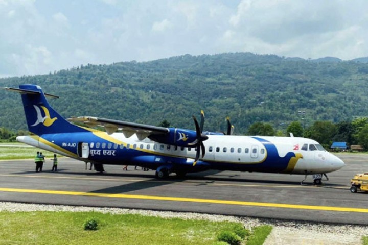 तुम्लिङटार विमानस्थलमा मौसम बाधक, भिजिबिलिटी नहुँदा ८६ उडान अवरुद्ध