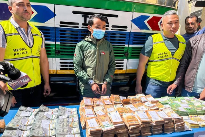 २५ करोड नगद बरामद भएको घटनामा निष्पक्ष छानबिन गर्न सांसदको माग