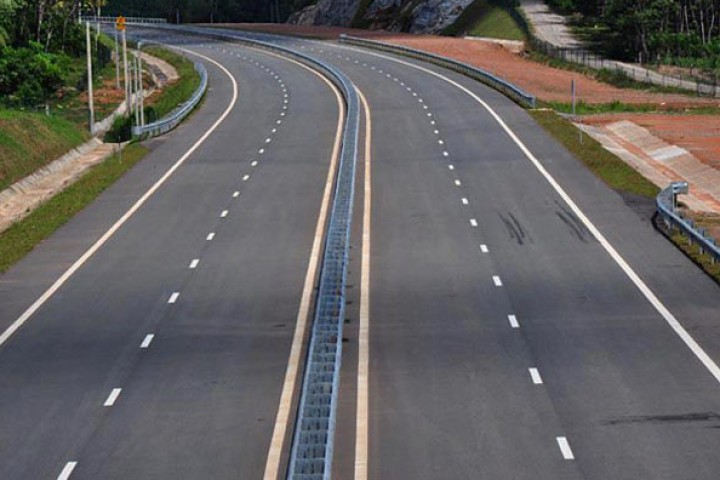 एडिबीसँग साढे २१ अर्ब ऋण लिएर आबुखैरेनी–पोखरा सडक चार लेनको बनाइँदै