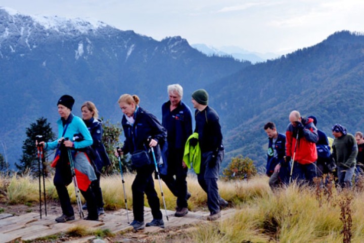 कञ्चनजङ्घा क्षेत्रमा बढ्यो पर्यटकीय चहलपहल
