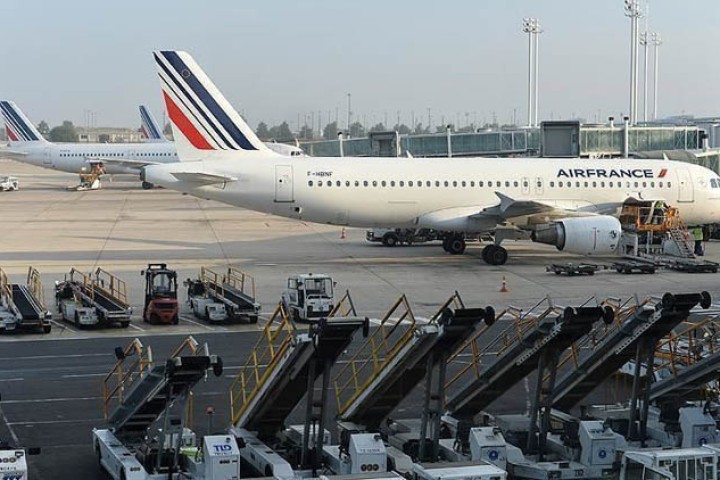 फ्रान्सको राष्ट्रिय ध्वजाबाहक एयर फ्रान्सले साढे ७ हजार कामदार हटाउने